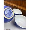 Image 9 : Blue Kitchenware