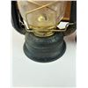Image 3 : Dietz Kerosene Lanterns