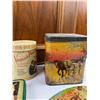 Image 4 : Vintage Tins and Boxes
