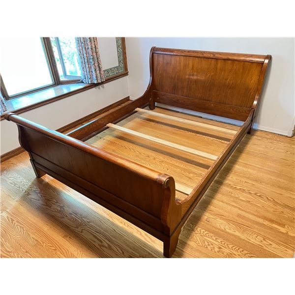 Wooden Queen Sleigh Bed