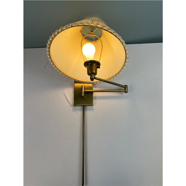 Adjustable Wall Lamp