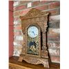 Image 1 : Gilbert Gingerbread Clock