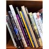 Image 2 : Destination Book Lot