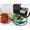 Image 1 : 4 Gallon Air Compressor with Hose
