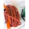 Image 5 : 4 Gallon Air Compressor with Hose