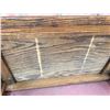 Image 5 : Wooden Table