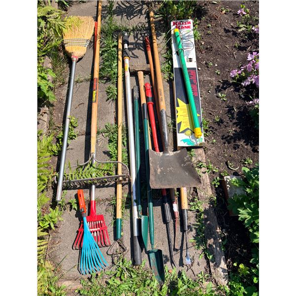 Lawn & Garden Tools