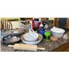 Image 1 : Kitchenware, Glassware and Cookware