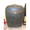 Image 5 : 2 Suitcases—Ameer Softside and Teal Hard Shell
