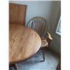Image 4 : Oak Pedestal Dining Table with Four Windsor Armchairs and Leaf