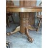 Image 6 : Oak Pedestal Dining Table with Four Windsor Armchairs and Leaf