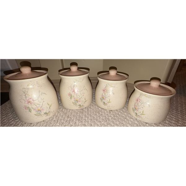 4 Ceramic Floral Canisters With Lids