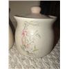 Image 5 : 4 Ceramic Floral Canisters With Lids