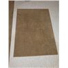 Image 2 : Artificial Tree with Two Plush Carpet Runners