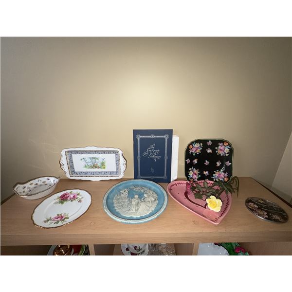 Collector Plates, Trays and Decorative Items Lot
