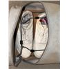 Image 2 : Brunswick Laser Bowling Ball with Bag and Shoes (US Men's 9)