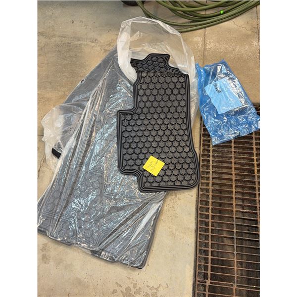 Brand New Toyota Highlander Car Mats Set