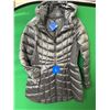 Image 2 : Bernardo Classic Gray Puffer Coat, Large
