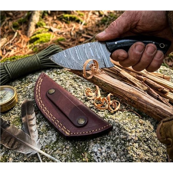 Damascus Steel Ulu style Knife with Sheath