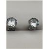 Image 6 : 1.0 carat solitaire stone .925 silver stud earring set