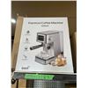 Image 2 : Espresso Coffee Machine EM625