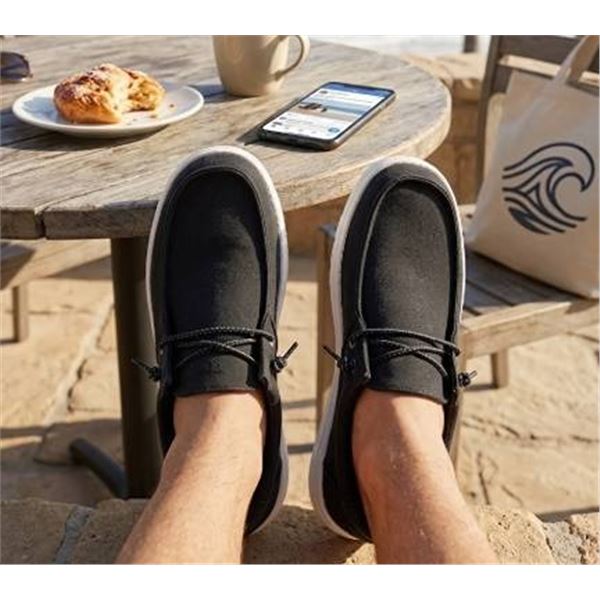 Hurley Men's Size 10 Black Casual Shoes