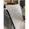 Image 4 : Modern Metal and Fabric Lounge Chair