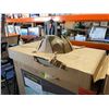 Image 6 : Co-op Gold 36" Daisy Vanity With Sink