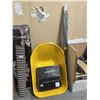 Image 2 : 6 Cu Ft Steel Wheelbarrow