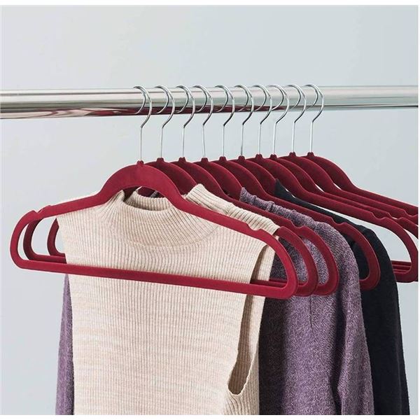 Amazon Basics Velvet Hangers, 100-Pack