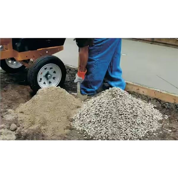Lot of 25 Quikrete 40kg Commercial Cement 40kg