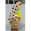 Image 3 : GWL STRAT STYLE ELECTRIC GUITAR