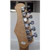 Image 6 : VINTAGE STAGG ELECTRIC GUITAR
