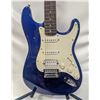 Image 2 : BLUE FENDER STRATOCASTER SQUIER ELECTRIC