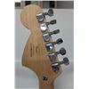 Image 7 : BLUE FENDER STRATOCASTER SQUIER ELECTRIC