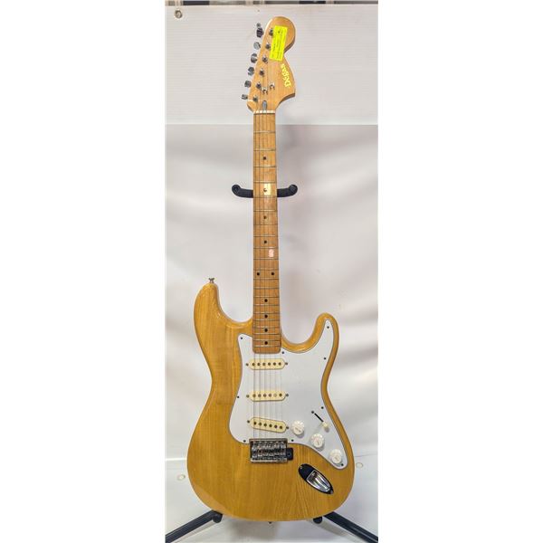 BLONDE DEGAS STRAT ELECTRIC GUITAR