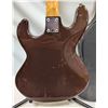 Image 5 : VINTAGE PEAVEY F15 STRAT ELECTRIC GUITAR+CASE