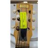 Image 3 : 1950S ACOUSTIC GUITAR W CASE AS IS