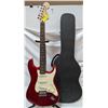 Image 1 : FENDER SQUIER STRATOCASTER W CASE