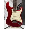 Image 2 : FENDER SQUIER STRATOCASTER W CASE