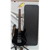 Image 1 : PROFILE BLACK STRAT ELECTRIC GUITAR W CASE