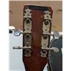 Image 5 : VINTAGE RAVEN ACOUSTIC GUITAR W CASE