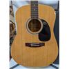 Image 2 : GIBSON MAESTRO ACOUSTIC GUITAR W CASE