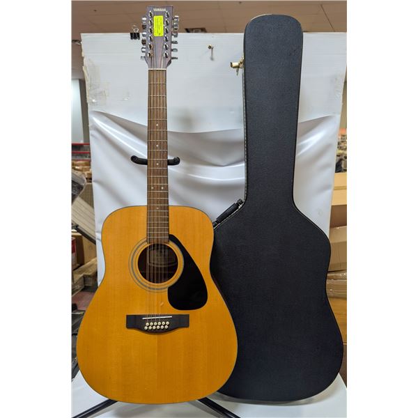 VINTAGE YAMAHA 12 STRING ACOUSTIC GUITAR