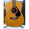 Image 2 : VINTAGE YAMAHA 12 STRING ACOUSTIC GUITAR