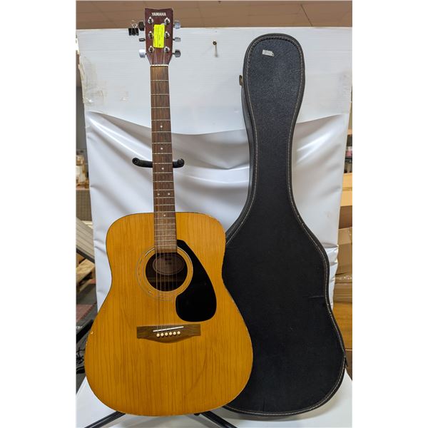 VINTAGE YAMAHA F310 ACOUSTIC GUITAR+CASE