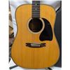 Image 2 : BC RICH HAND CRAFTED ACOUSTIC GUITAR W CASE