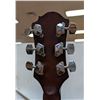 Image 6 : BC RICH HAND CRAFTED ACOUSTIC GUITAR W CASE