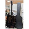 Image 4 : HUNTINGTON ACOUSTIC GUITAR W CASE