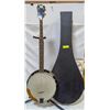 Image 1 : VINTAGE BANJO WITH CASE